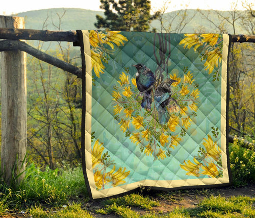 tui-bird-lover-and-kowhai-quilt