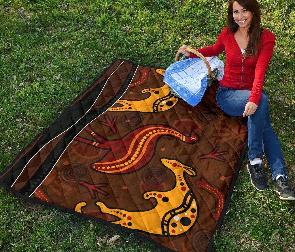 aboriginal-premium-quilt-indigenous-kangaroo-and-emu-brown-color