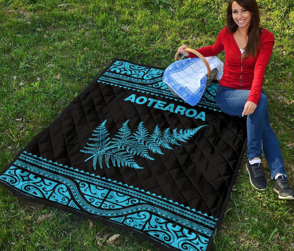 aotearoa-new-zealand-maori-premium-quilt-silver-fern-blue