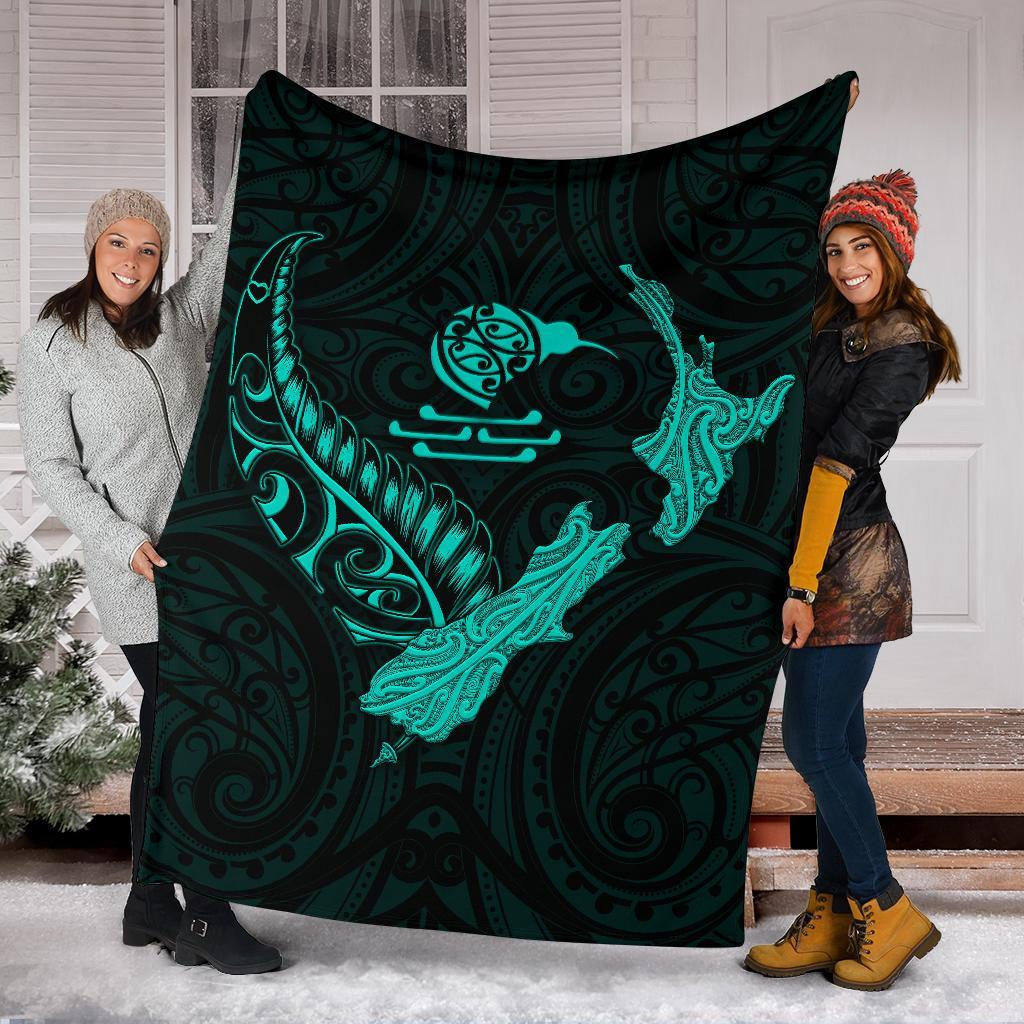 new-zealand-heart-premium-blanket-map-kiwi-mix-silver-fern-turquoise