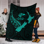 new-zealand-heart-premium-blanket-map-kiwi-mix-silver-fern-turquoise