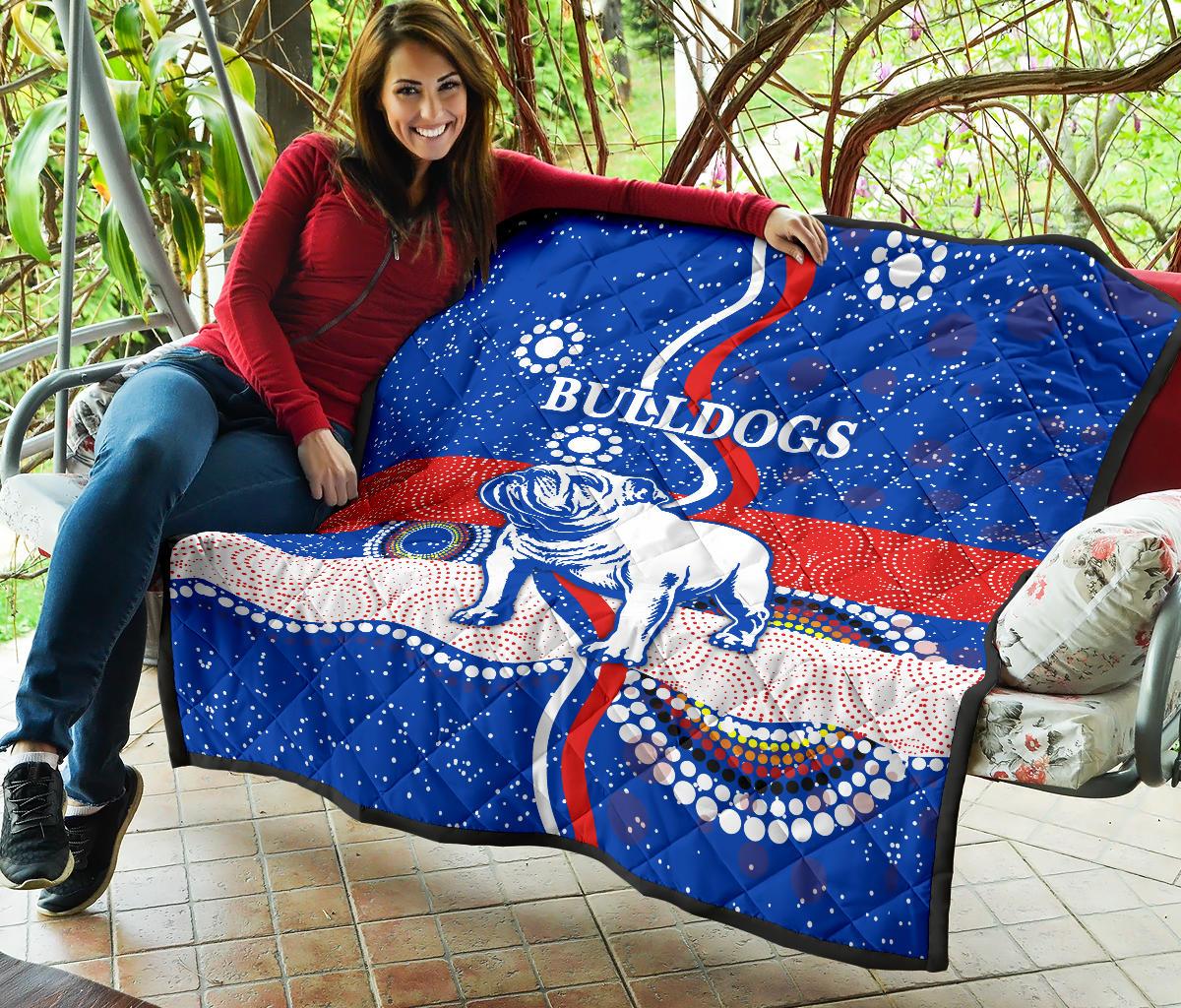 western-premium-quilt-bulldogs-unique-indigenous