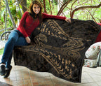 aotearoa-premium-quilt-gold-maori-manaia-with-silver-fern