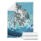 maori-manaia-the-blue-sea-premium-blanket