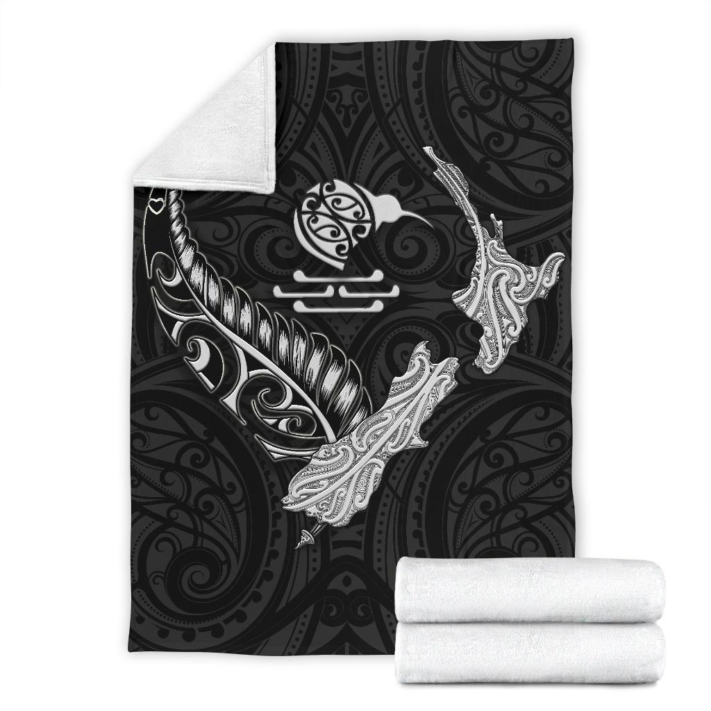 new-zealand-heart-premium-blanket-map-kiwi-mix-silver-fern-white