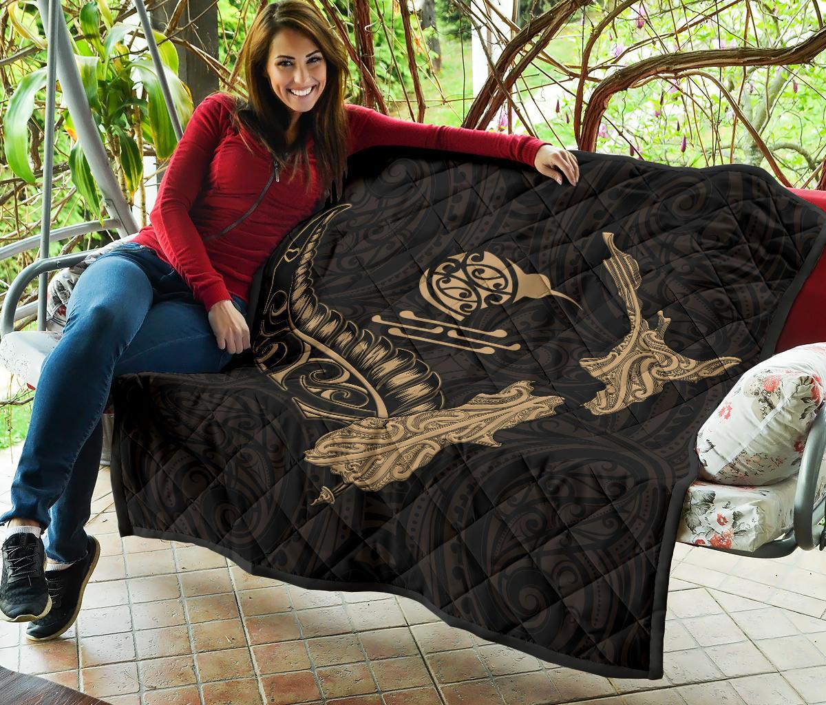 new-zealand-heart-premium-quilt-map-kiwi-mix-silver-fern-gold