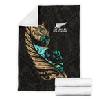 new-zealand-premium-blanket-manaia-paua-fern-wing-gold