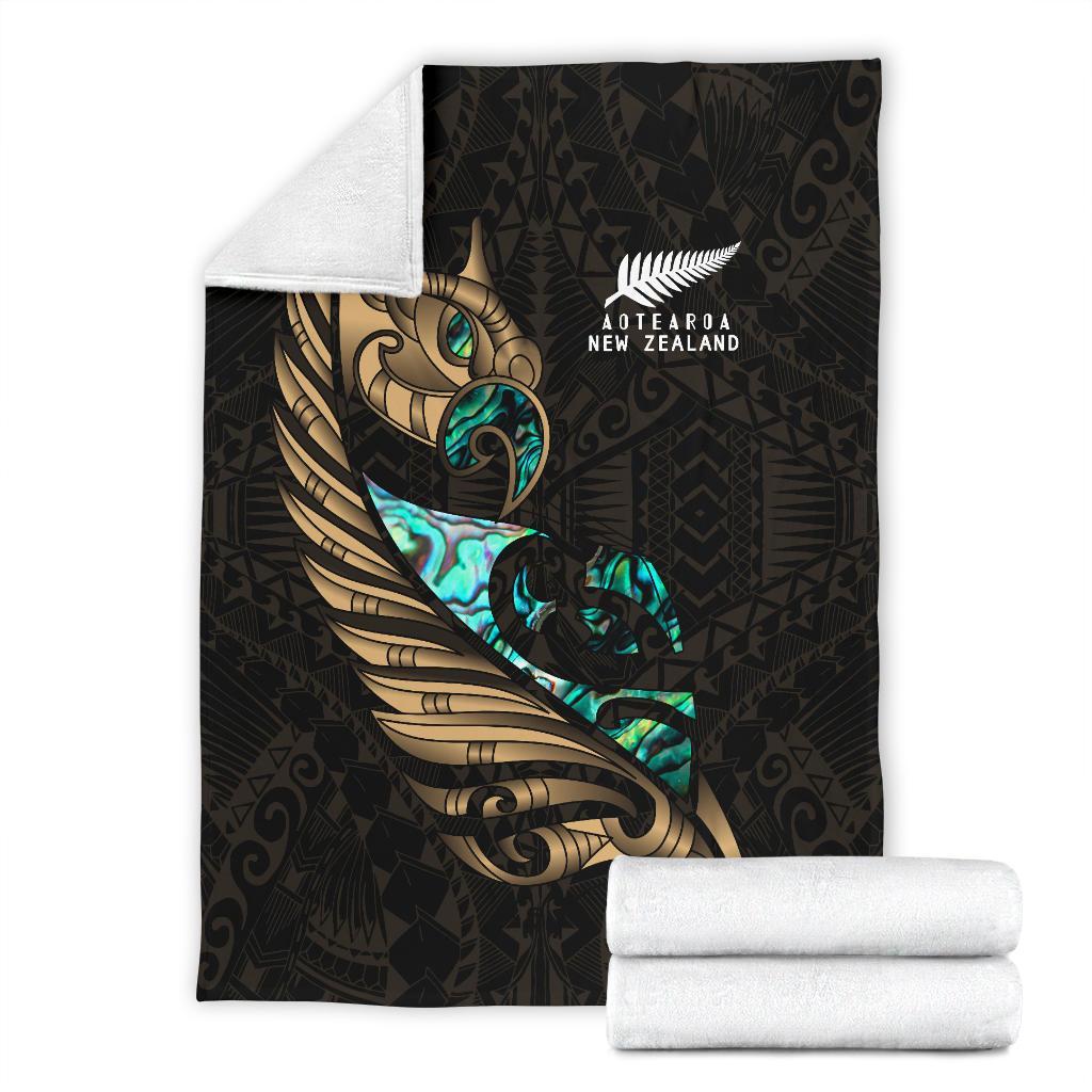 new-zealand-premium-blanket-manaia-paua-fern-wing-gold