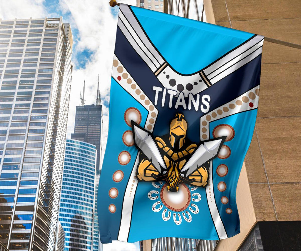gold-coast-flag-titans-gladiator-simple-indigenous