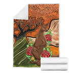 aboriginal-premium-blanket-kangaroo-with-indigenous-tree