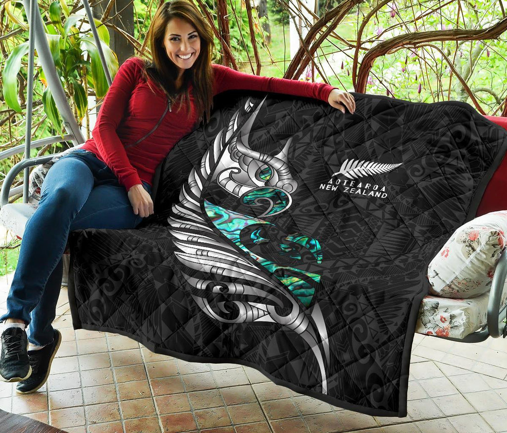 new-zealand-premium-quilt-manaia-paua-fern-wing-white