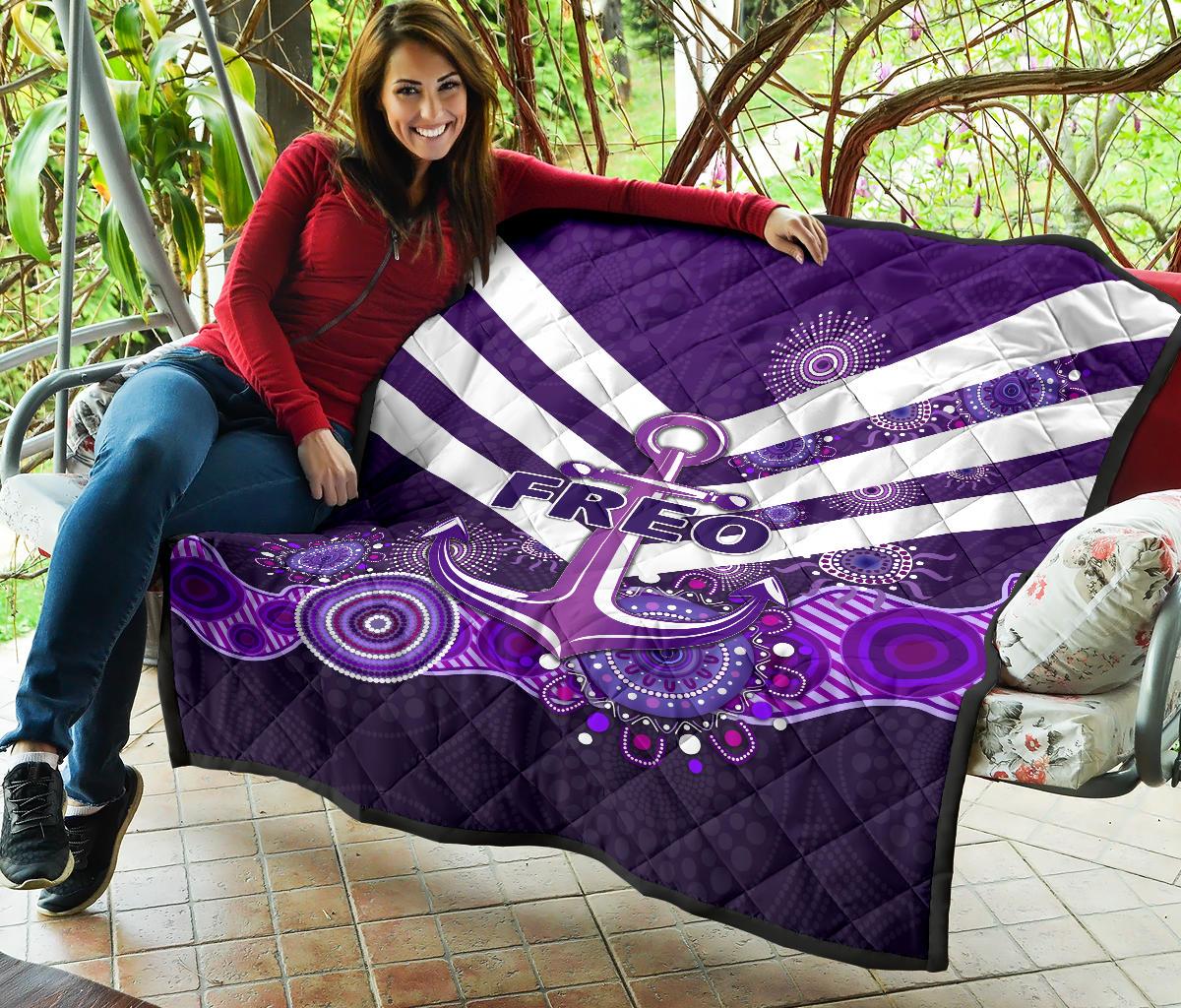 fremantle-premium-quilt-dockers-indigenous-freo