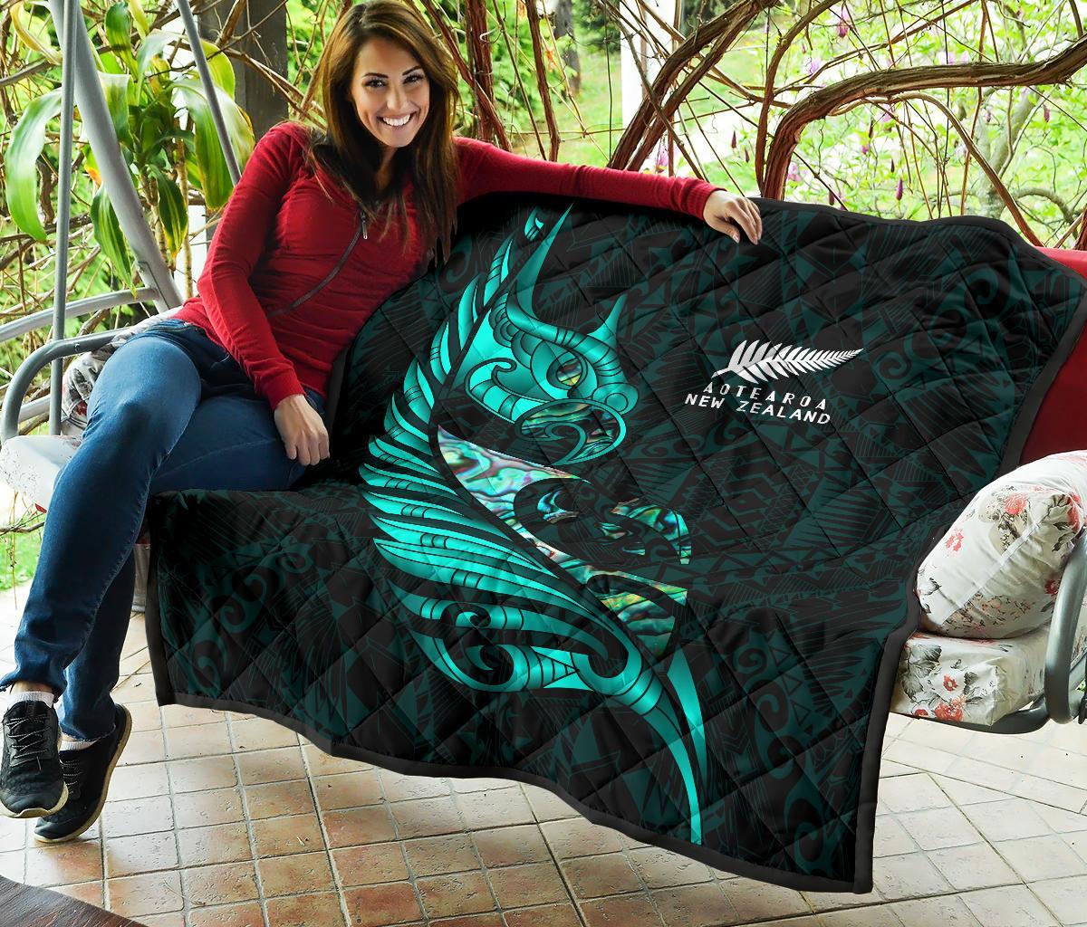 new-zealand-premium-quilt-manaia-paua-fern-wing-turquoise