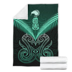 maori-manaia-new-zealand-premium-blanket-turquoise