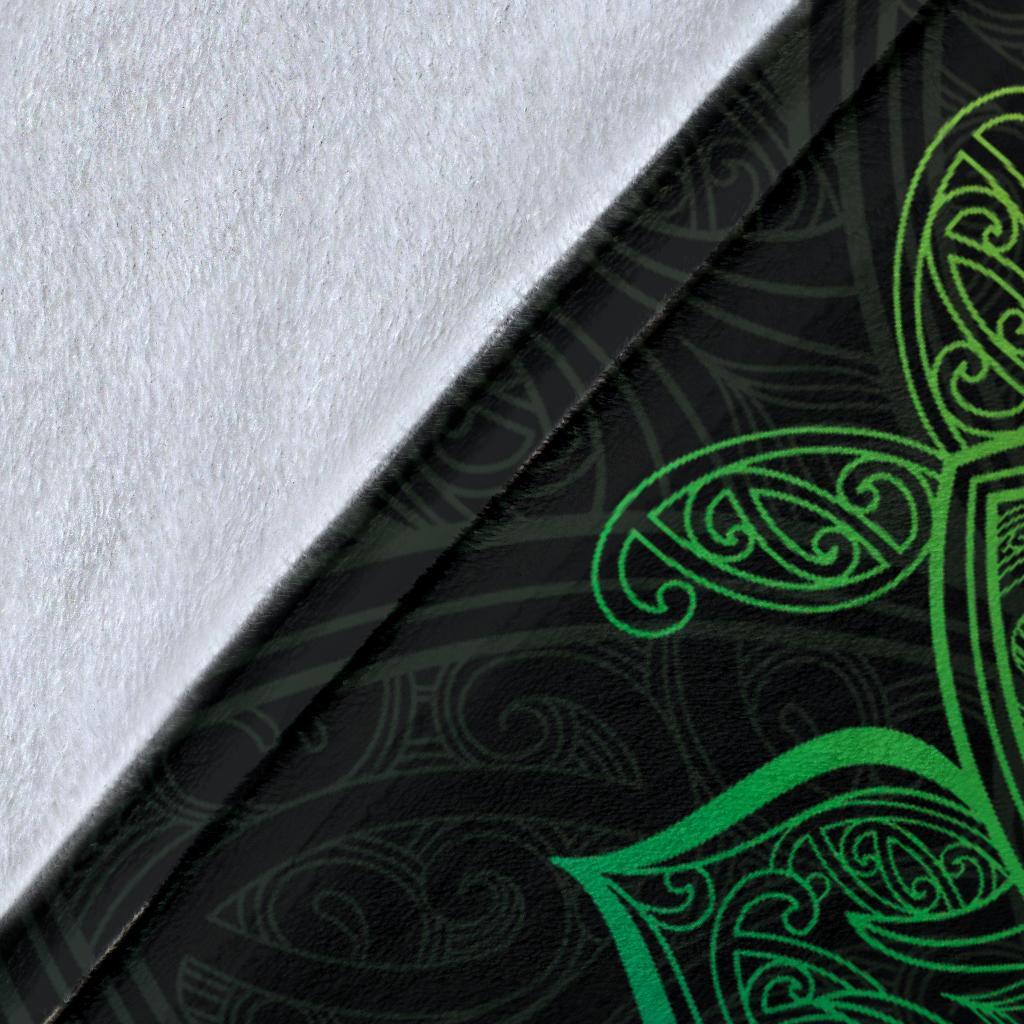 maori-mandala-blanket-green