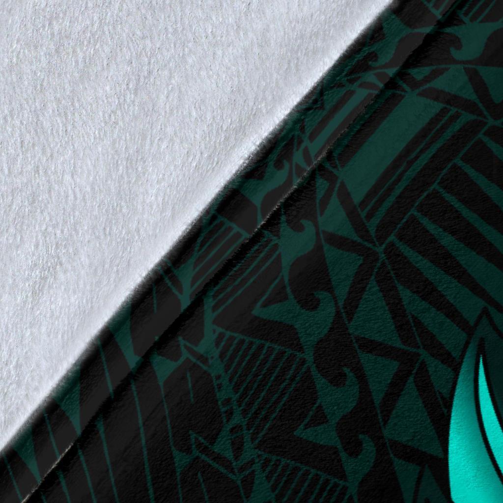 new-zealand-premium-blanket-manaia-paua-fern-wing-turquoise