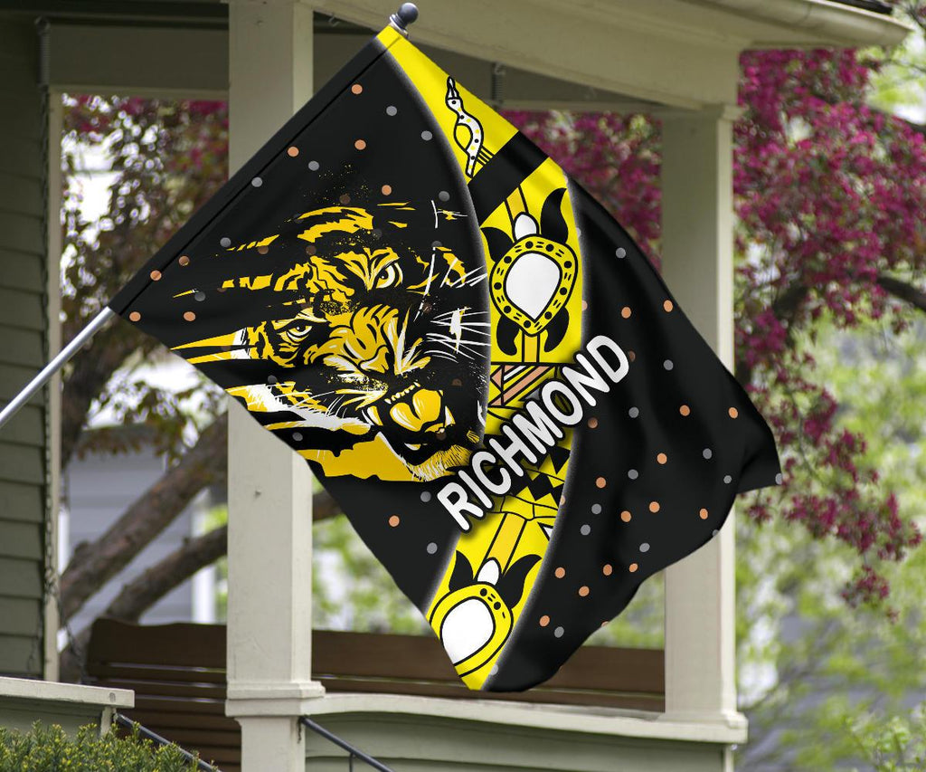 richmond-flag-tigers-dotted