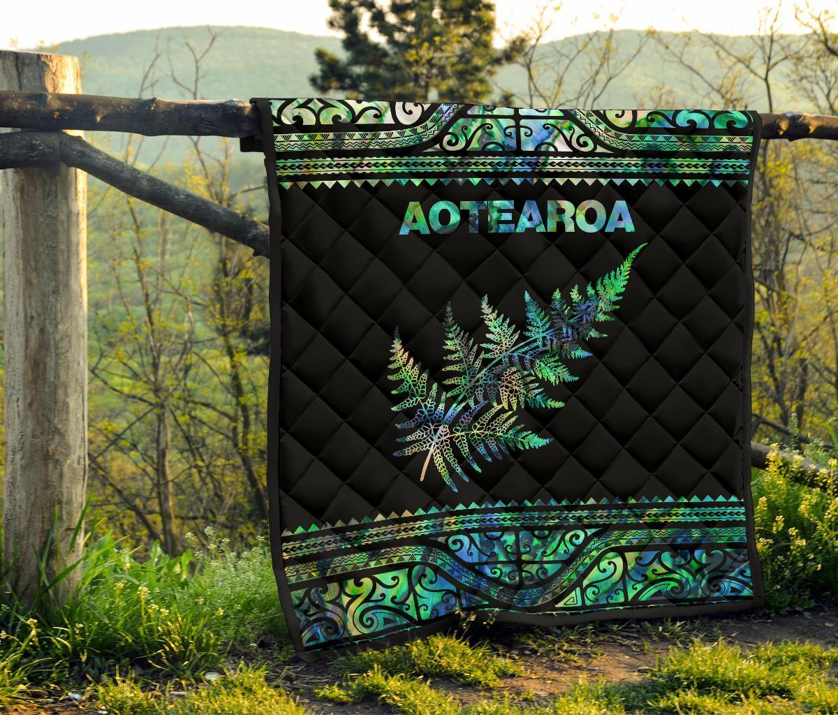 aotearoa-new-zealand-maori-premium-quilt-silver-fern-paua-shell