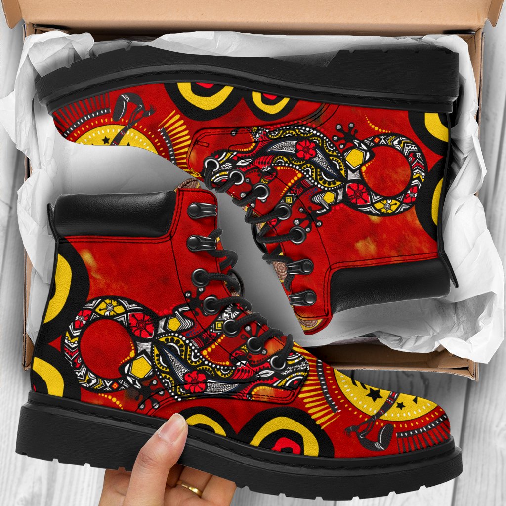 aboriginal-all-season-boots-lizard-and-boomerang-patterns