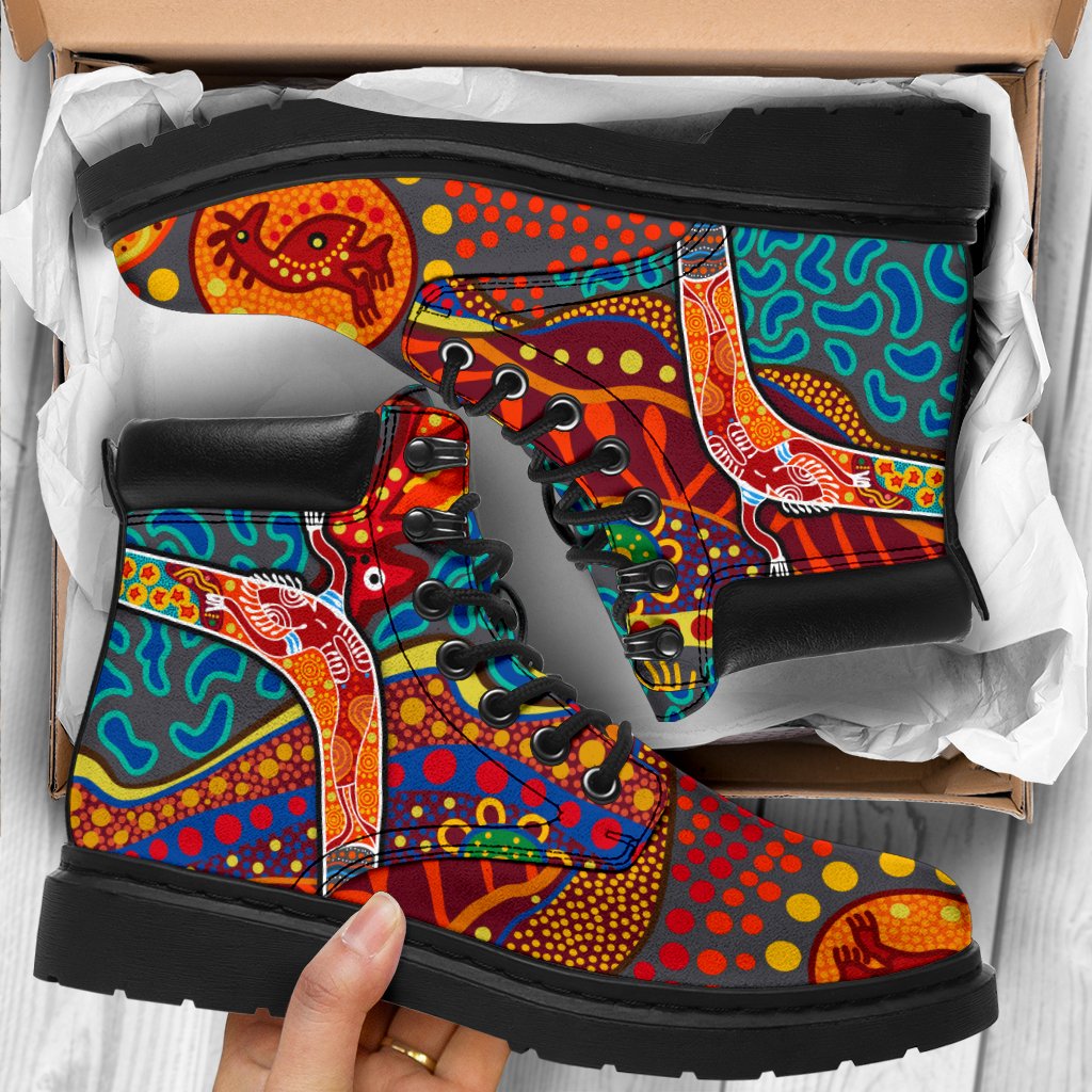 aboriginal-all-season-boots-indigenous-boomerang