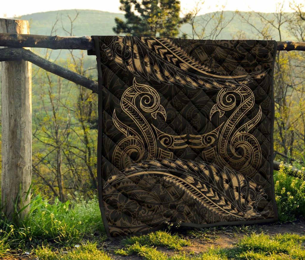 aotearoa-premium-quilt-gold-maori-manaia-with-silver-fern