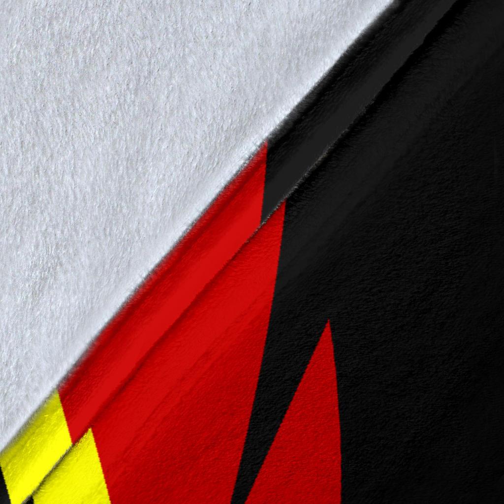 aboriginal-premium-blanket-indigenous-flag-with-footprint-hand-art