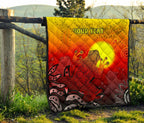 customaboriginal-premium-quilt-indigenous-frog-red