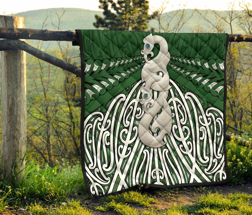maori-moko-tattoo-premium-quilt-manaia-pounamu