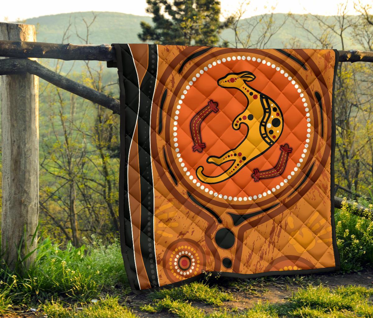 aboriginal-premium-quilt-indigenous-snake-hand-brown-color