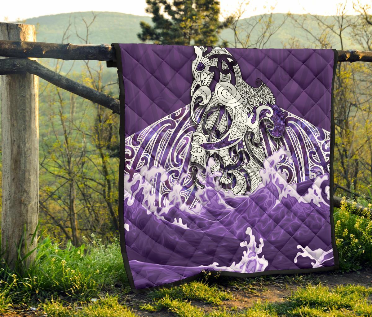 maori-manaia-the-blue-sea-premium-quilt-purple