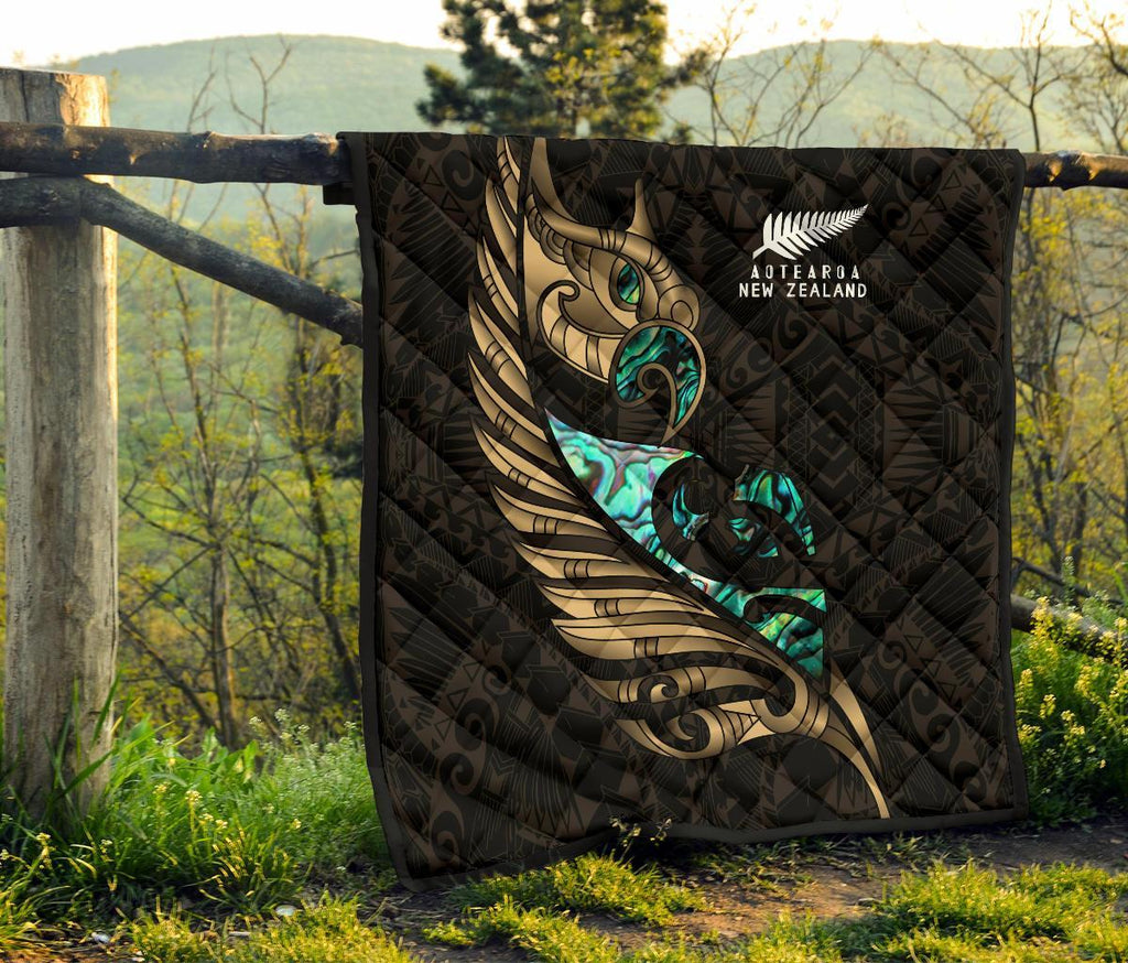 new-zealand-premium-quilt-manaia-paua-fern-wing-gold