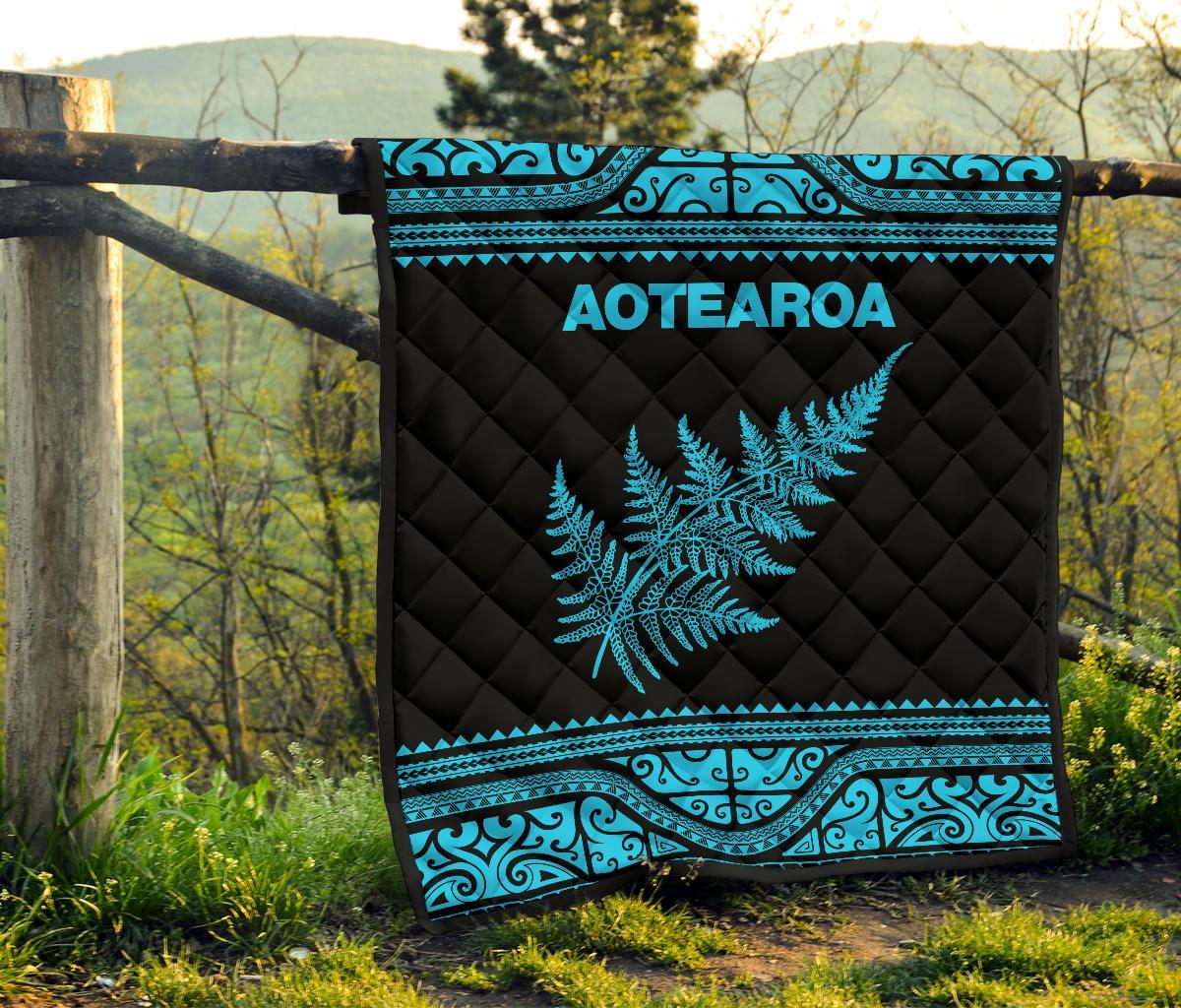 aotearoa-new-zealand-maori-premium-quilt-silver-fern-blue