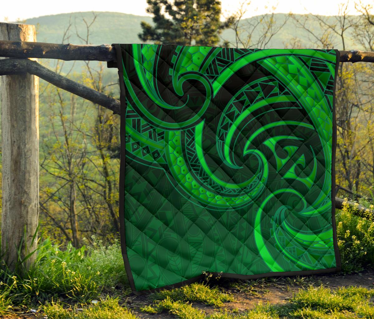 new-zealand-maori-mangopare-premium-quilt-polynesian-green