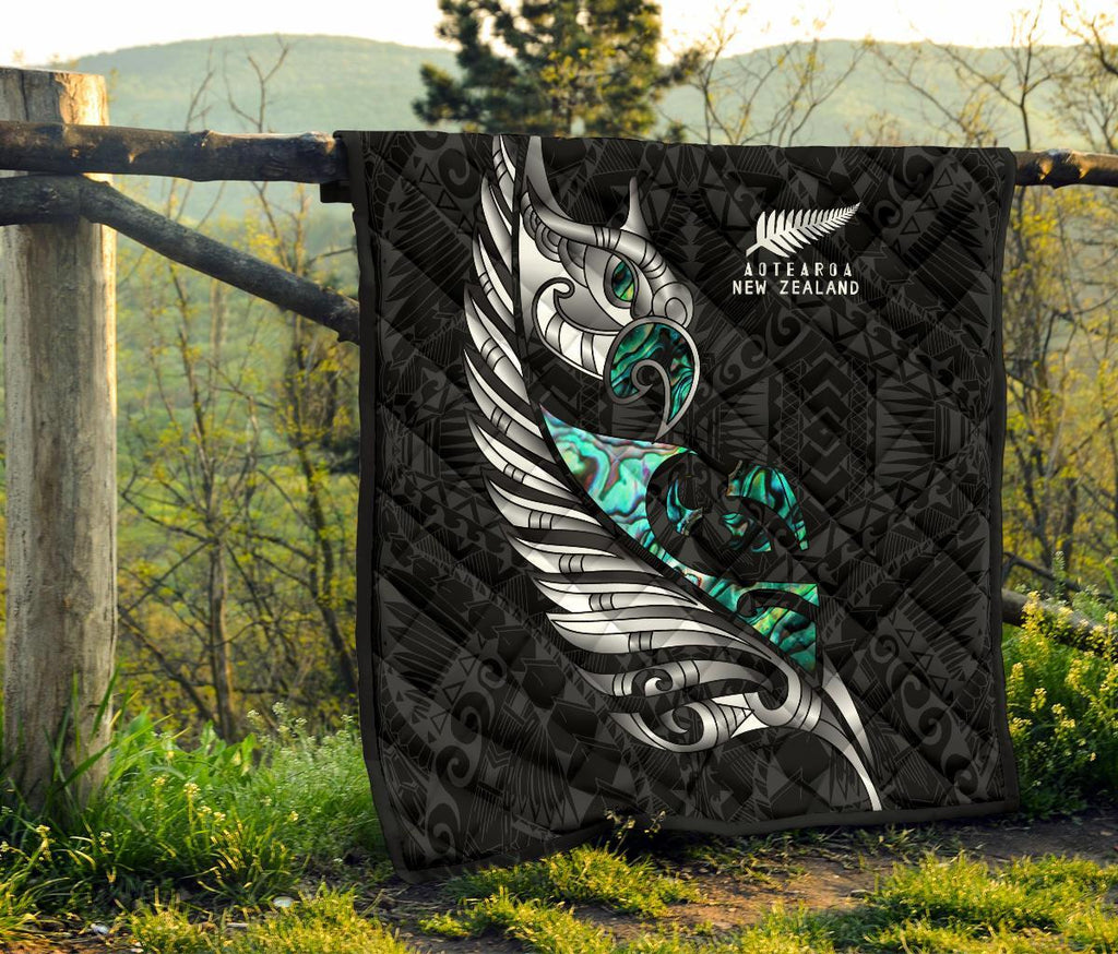 new-zealand-premium-quilt-manaia-paua-fern-wing-white