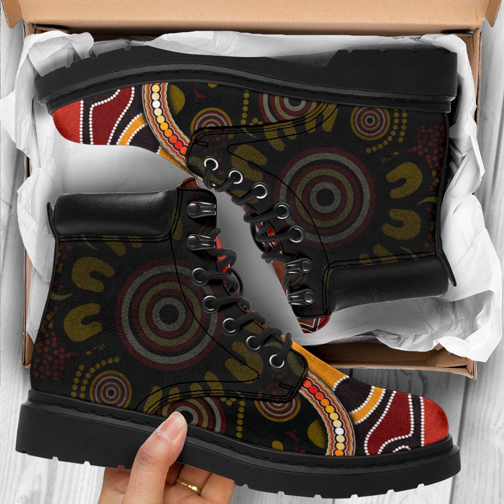 all-season-boot-aboriginal-snake-with-dot-painting