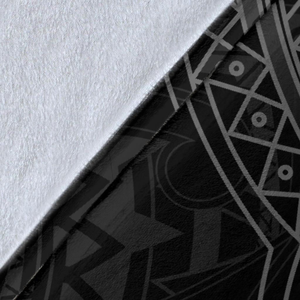 new-zealand-maori-mangopare-premium-blanket-polynesian-black