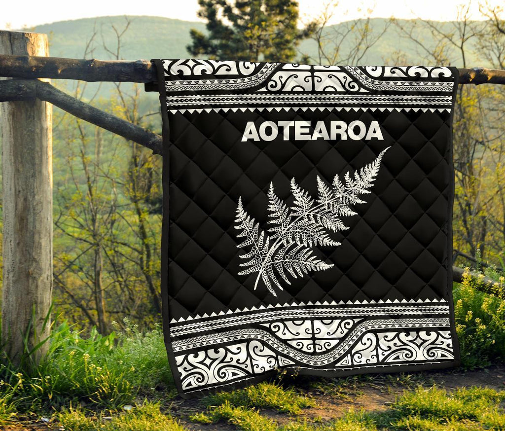 aotearoa-new-zealand-maori-premium-quilt-silver-fern-white