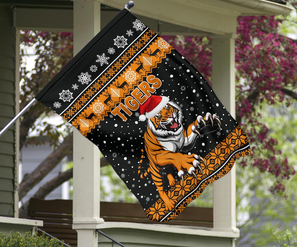 wests-christmas-flag-tigers-unique-vibes-black
