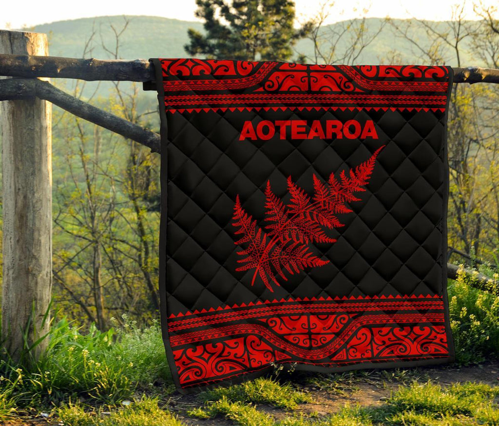 aotearoa-new-zealand-maori-premium-quilt-silver-fern-red