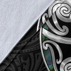new-zealand-aotearoa-premium-blanket-maori-mangopare-paua-shell
