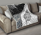 paua-shell-maori-silver-fern-quilt-white