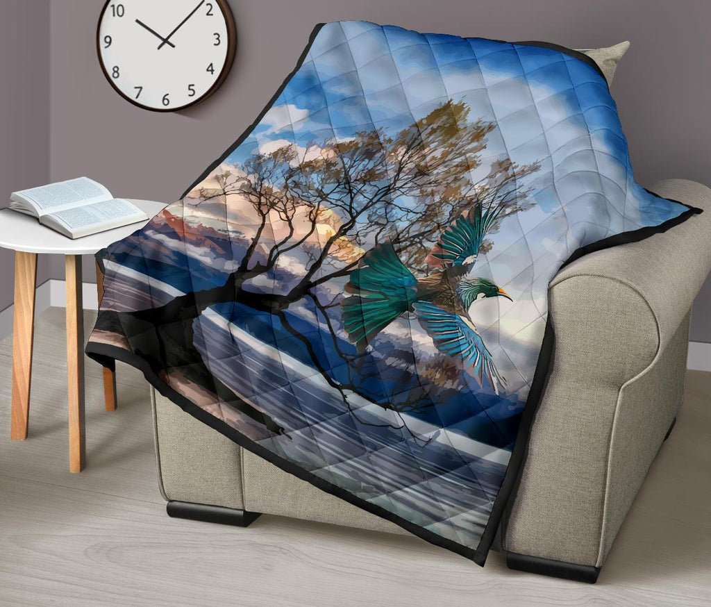 tui-in-wanaka-lake-quilt