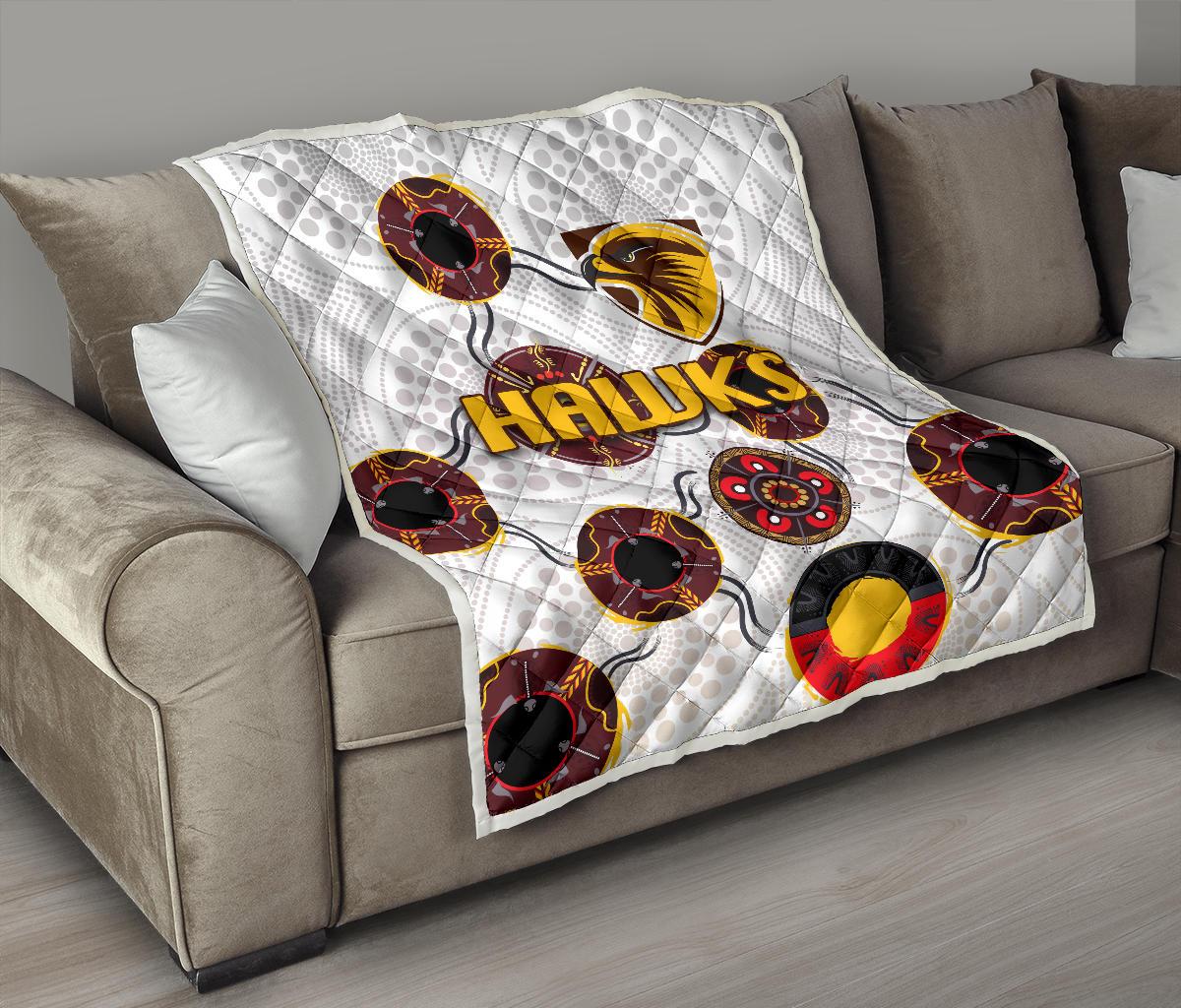 hawthorn-premium-quilt-hawks-indigenous-white