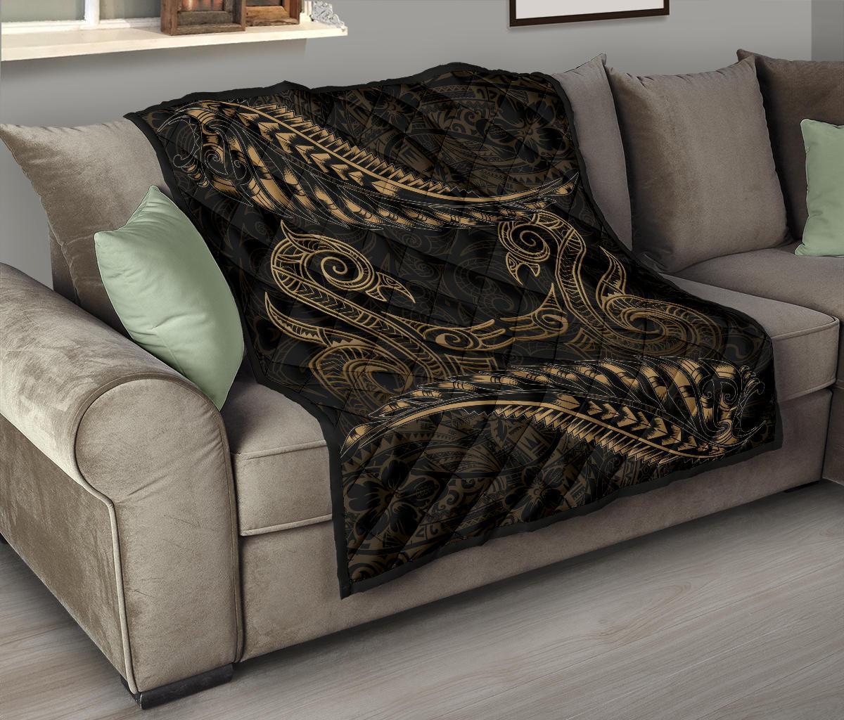 aotearoa-premium-quilt-gold-maori-manaia-with-silver-fern