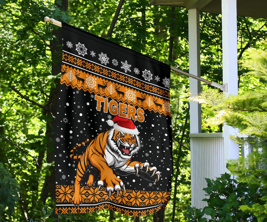 wests-christmas-flag-tigers-unique-vibes-black