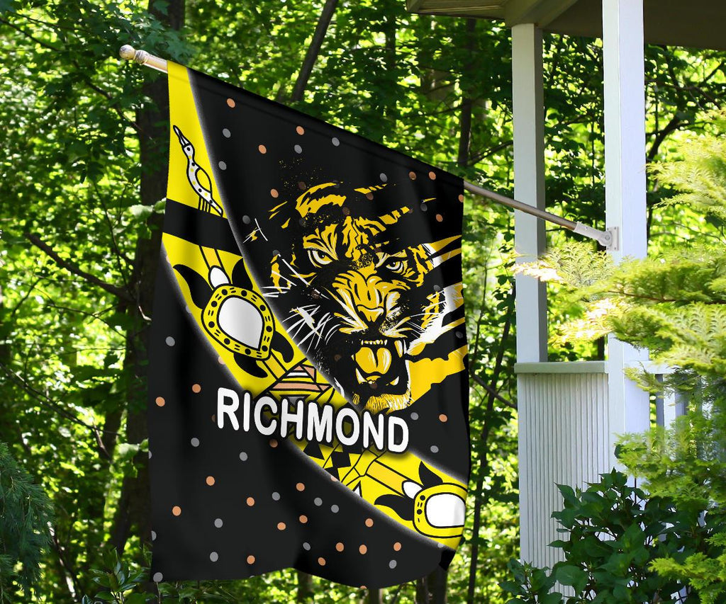 richmond-flag-tigers-dotted