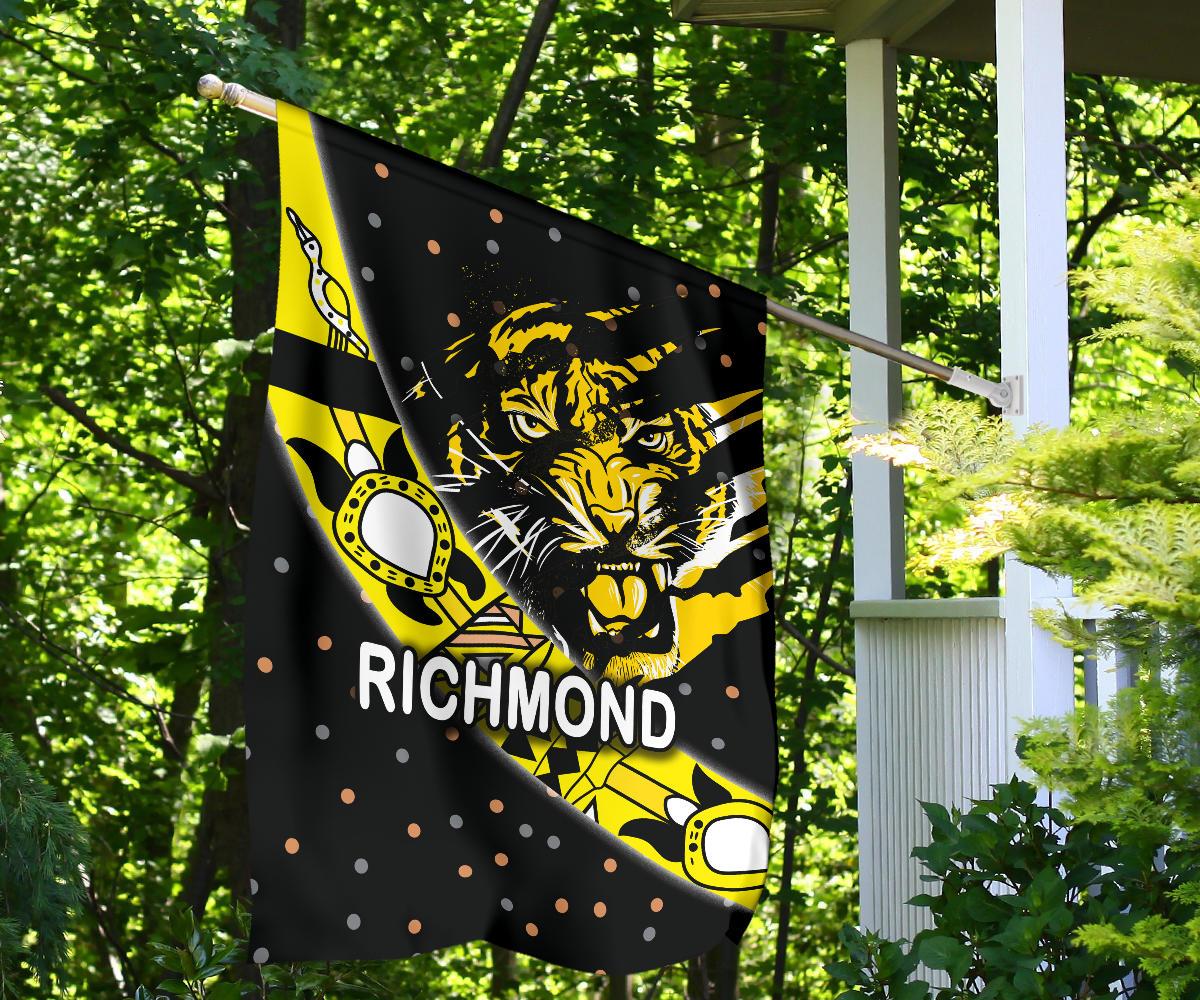 richmond-flag-tigers-dotted