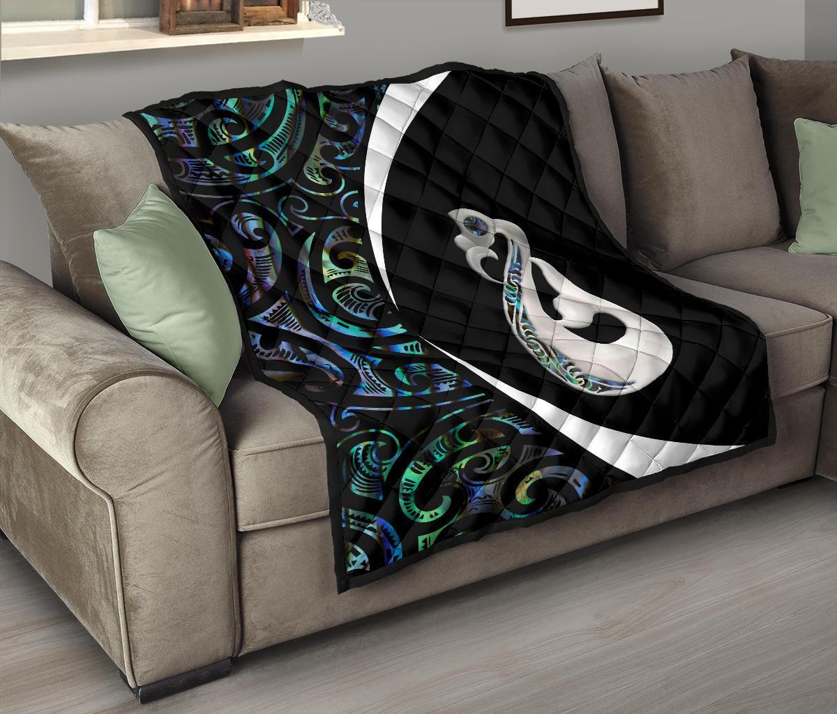 new-zealand-maori-manaia-paua-shell-premium-quilt-circle-style