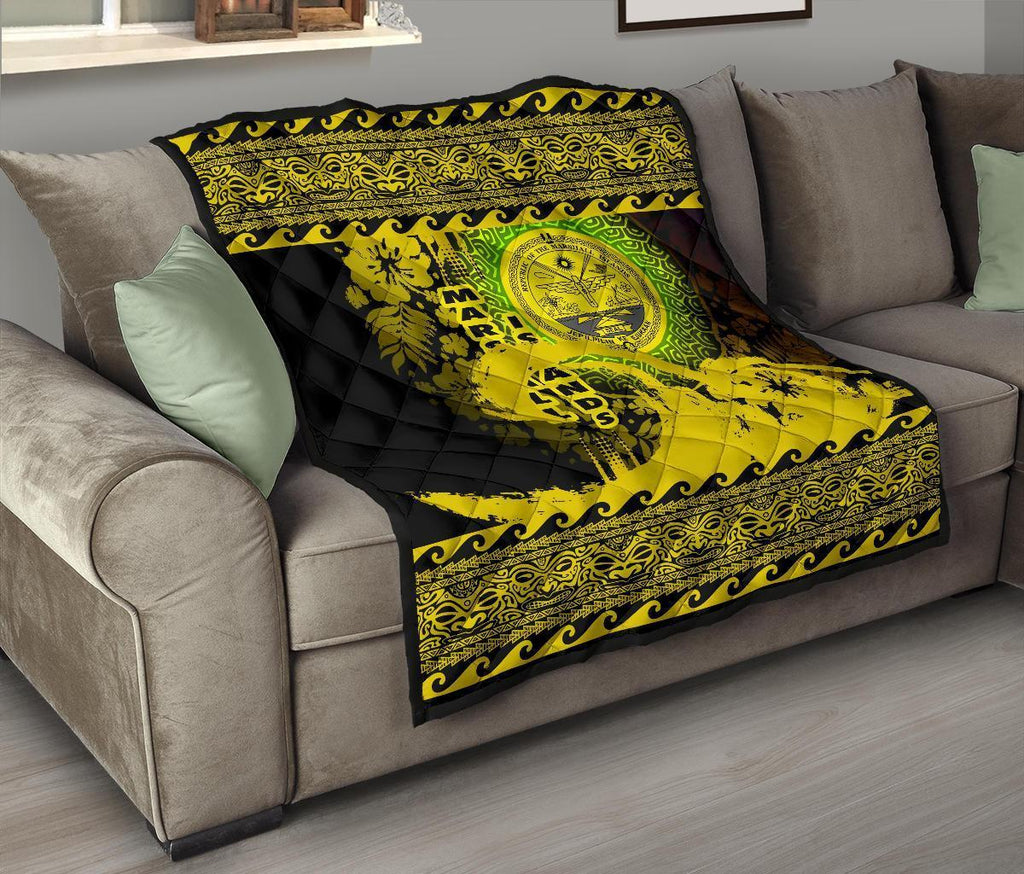 marshall-island-quilt-wave-yellow-design