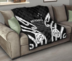 aotearoa-premium-quilt-maori-moko-black-white